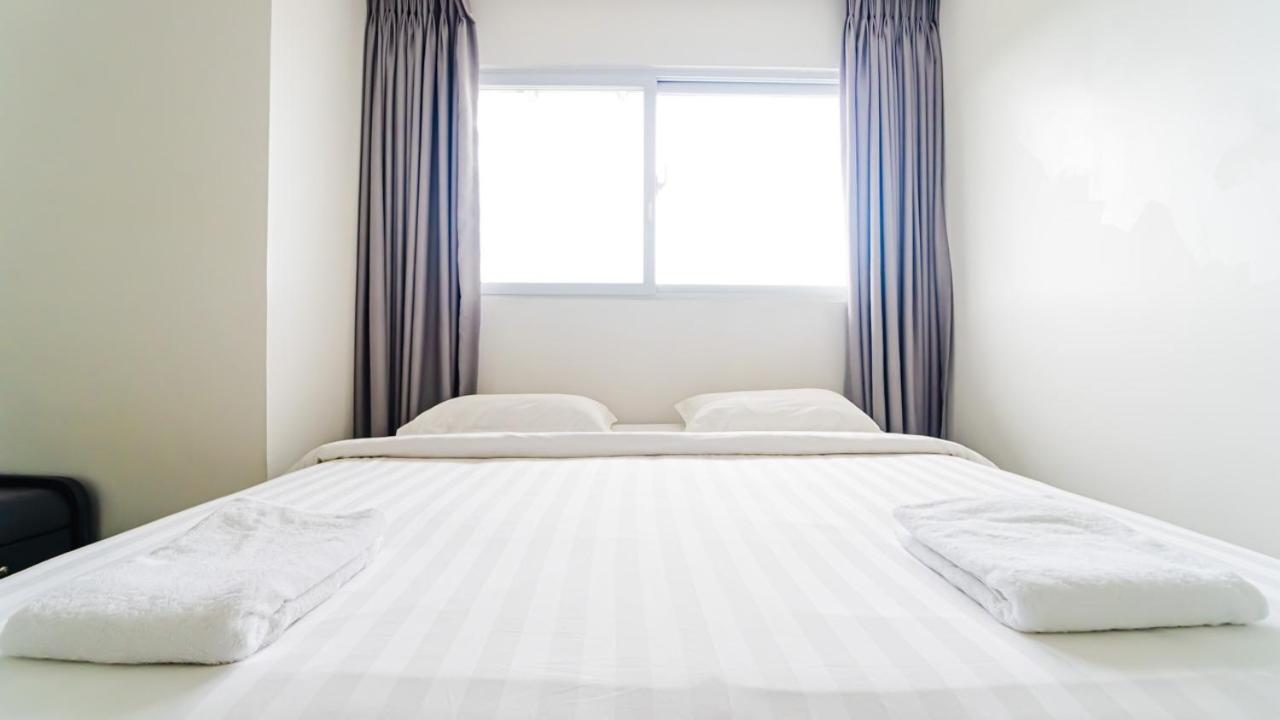 Chequers Suites Subic Bay Olongapo Bagian luar foto