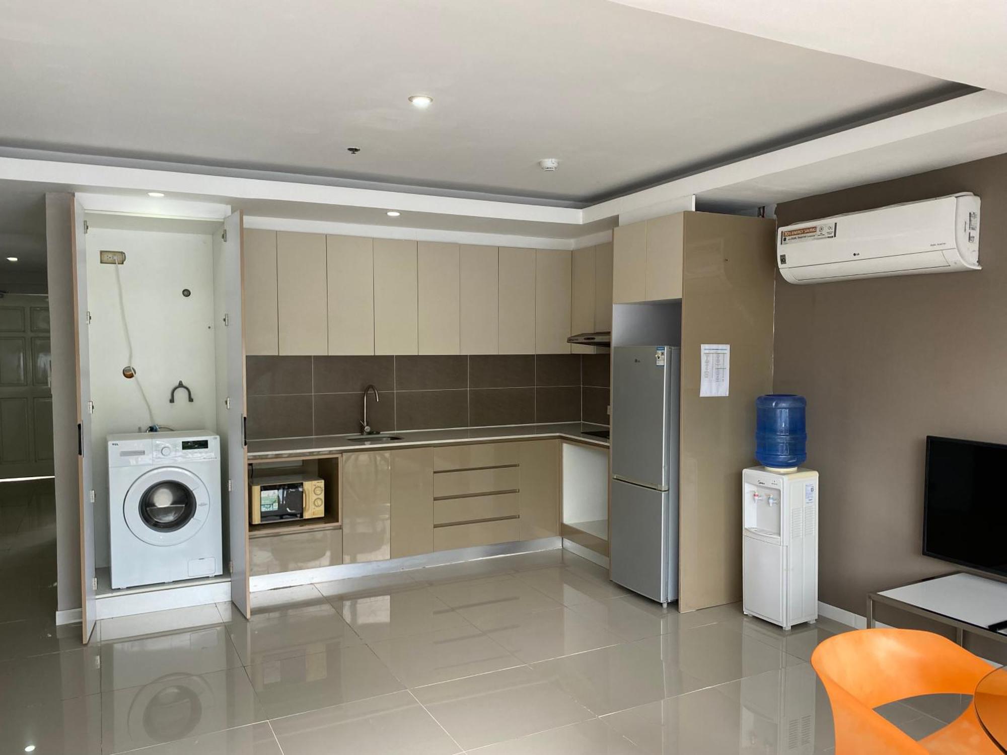 Chequers Suites Subic Bay Olongapo Bagian luar foto